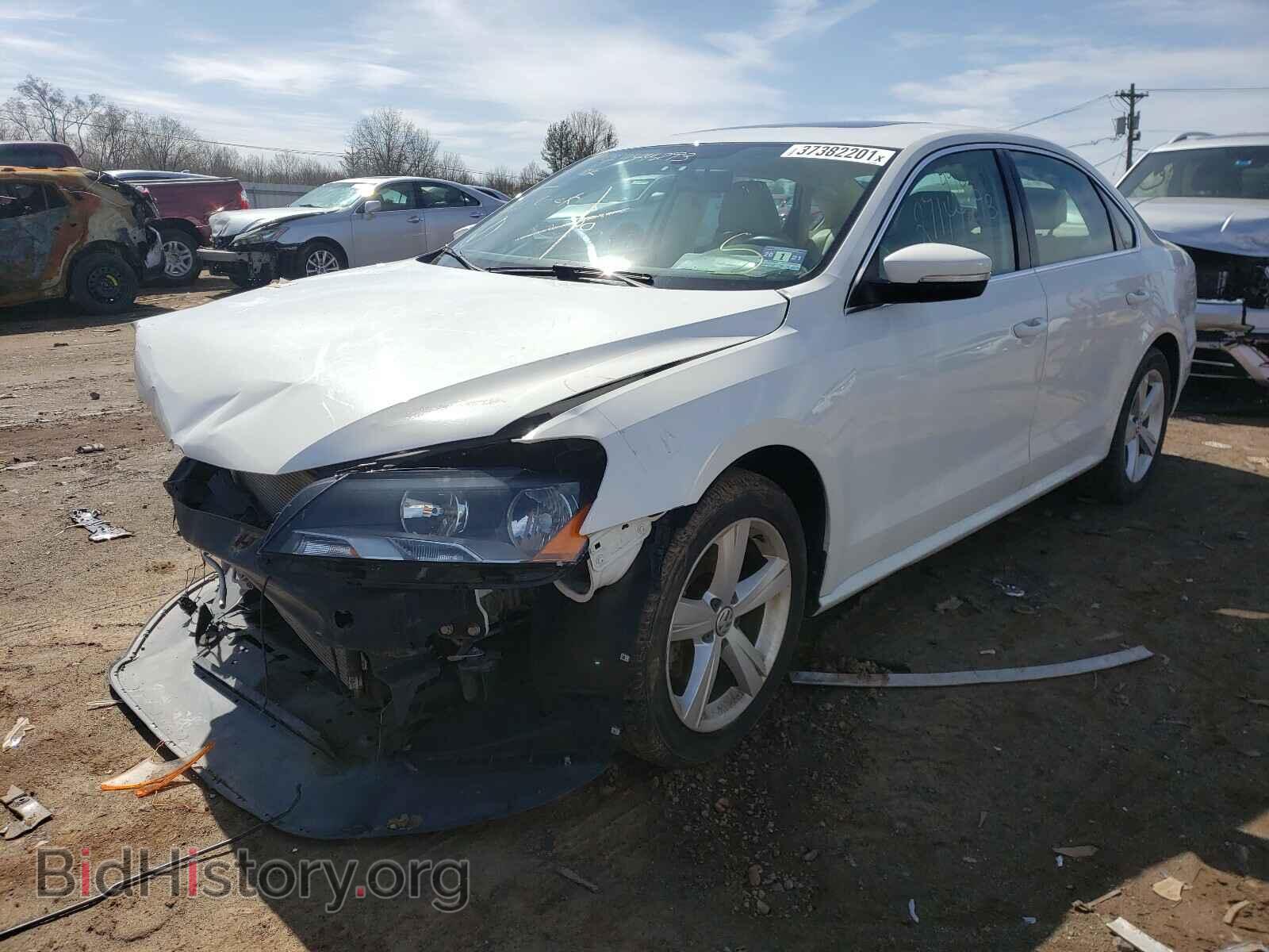 2013 VOLKSWAGEN PASSAT - VIN: 1VWBP7A30DC083789 - Фото 2