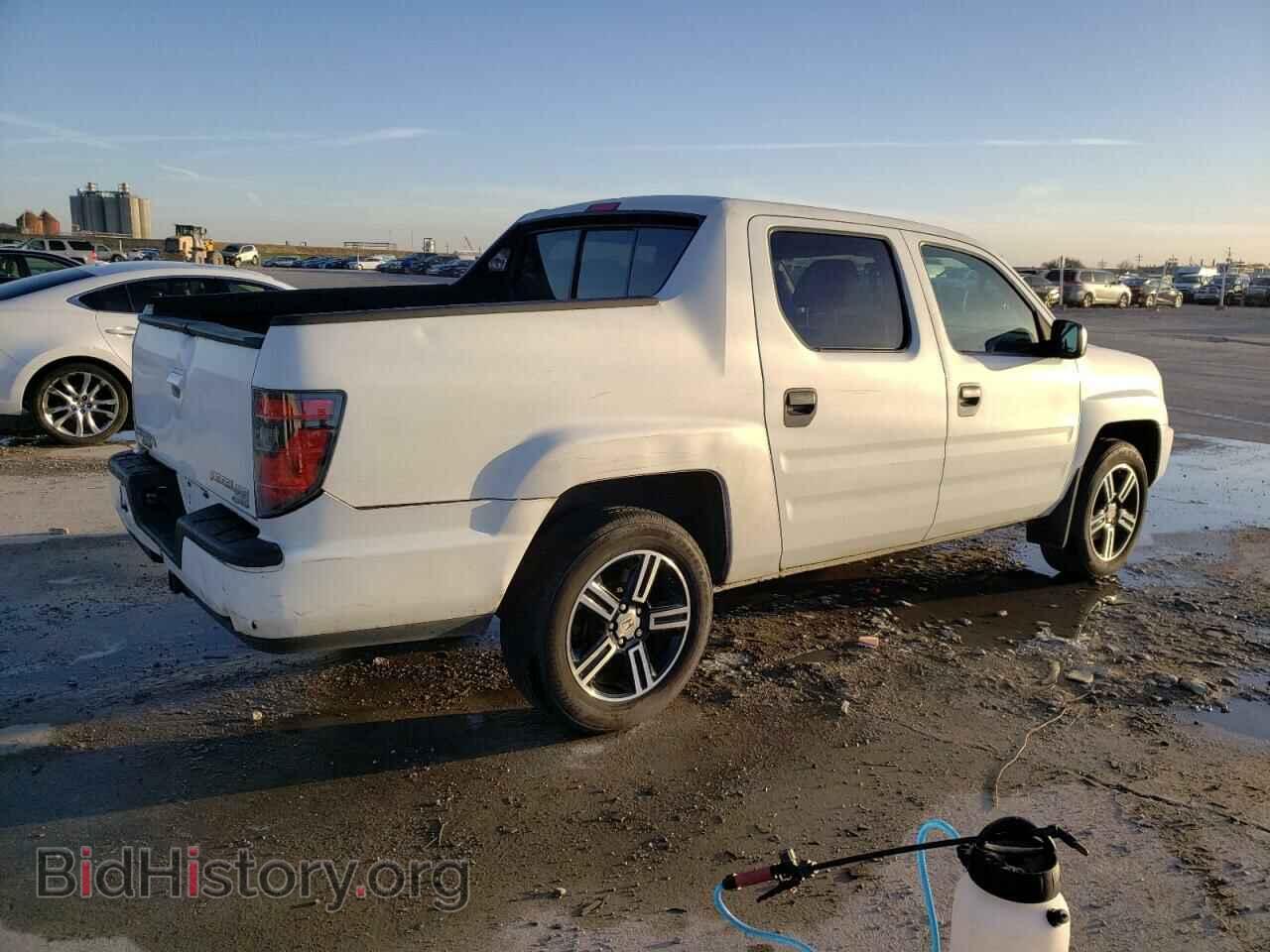2014 HONDA RIDGELINE - VIN: 5FPYK1F76EB014802 - Фото 3
