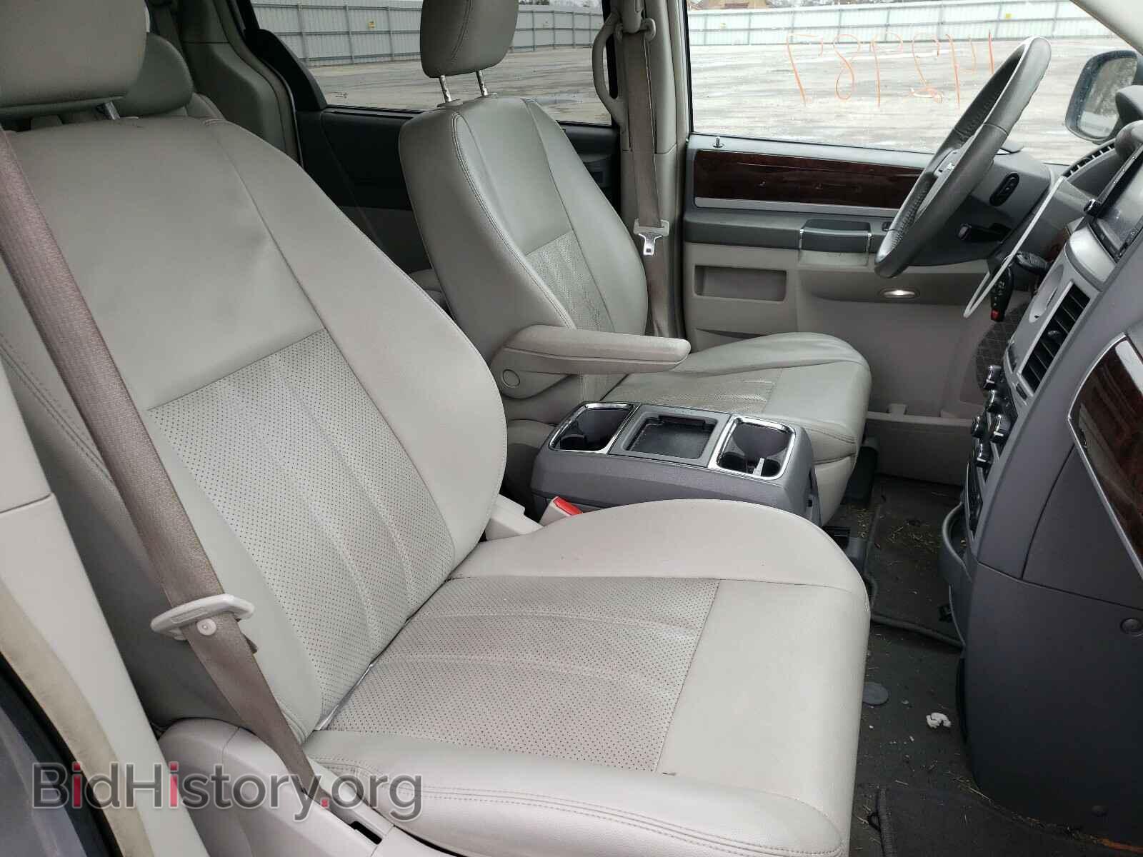 2009 CHRYSLER MINIVAN - VIN: 2A8HR54X89R641907 - Фото 5