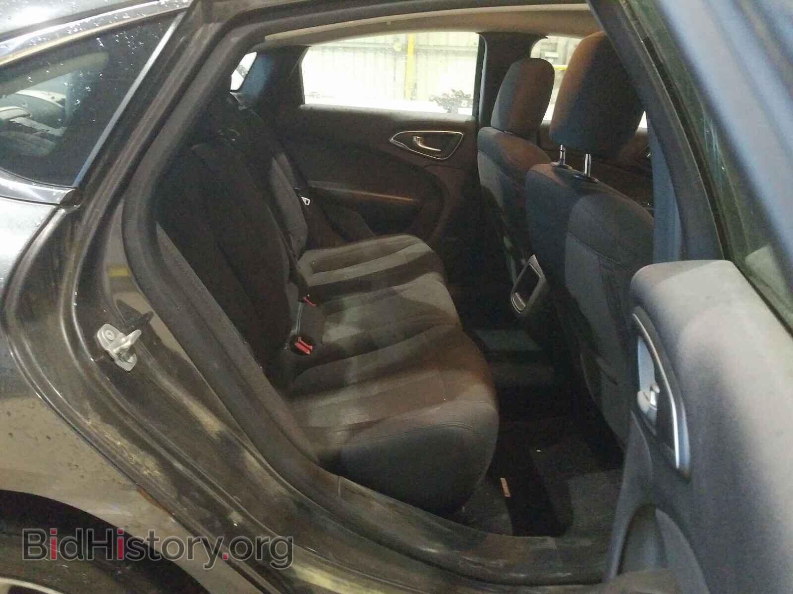 2016 CHRYSLER 200 - VIN: 1C3CCCAB5GN111716 - Фото 6