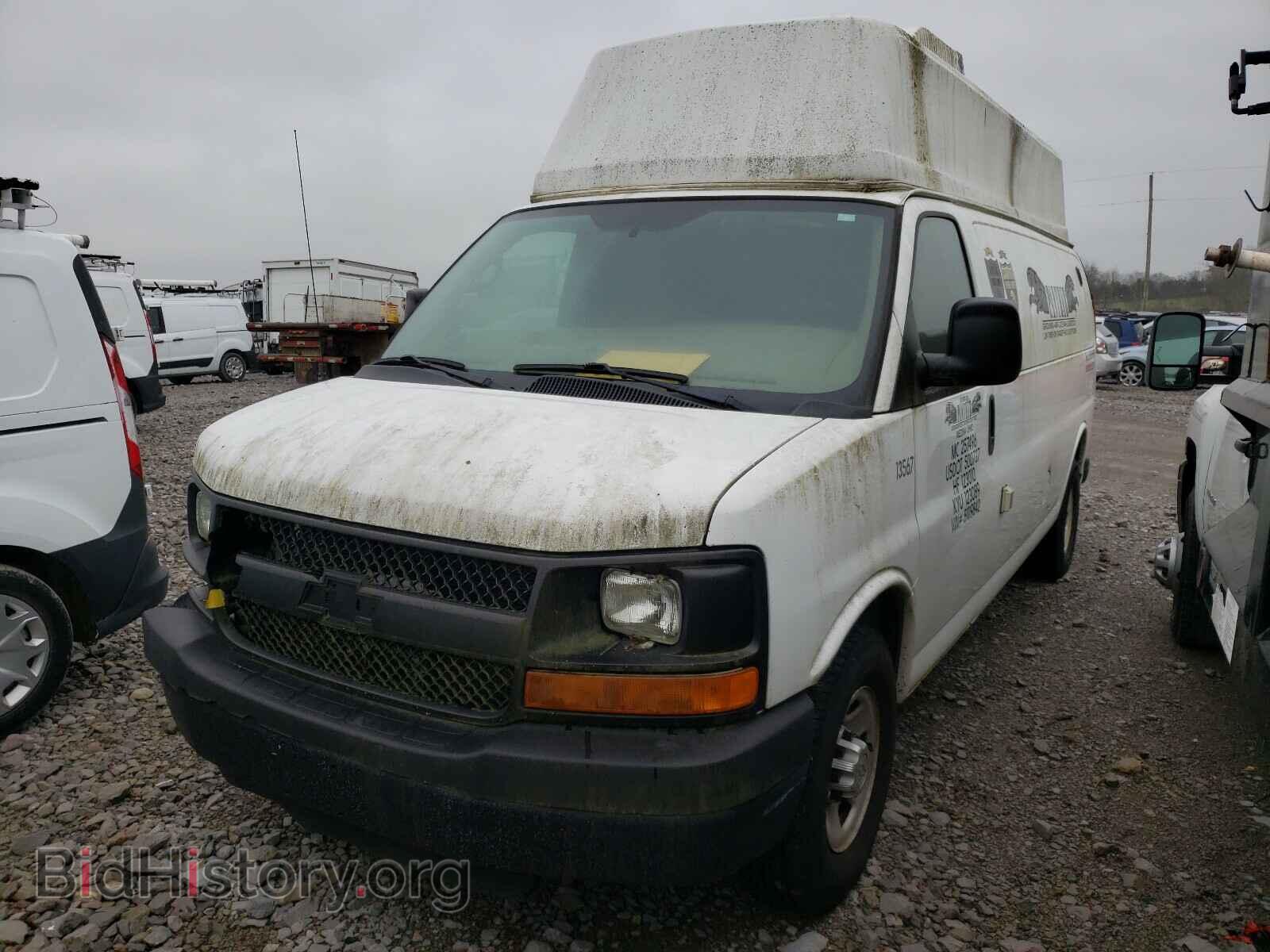 2011 CHEVROLET EXPRESS - VIN: 1GCZGUBA9B1119842 - Фото 2
