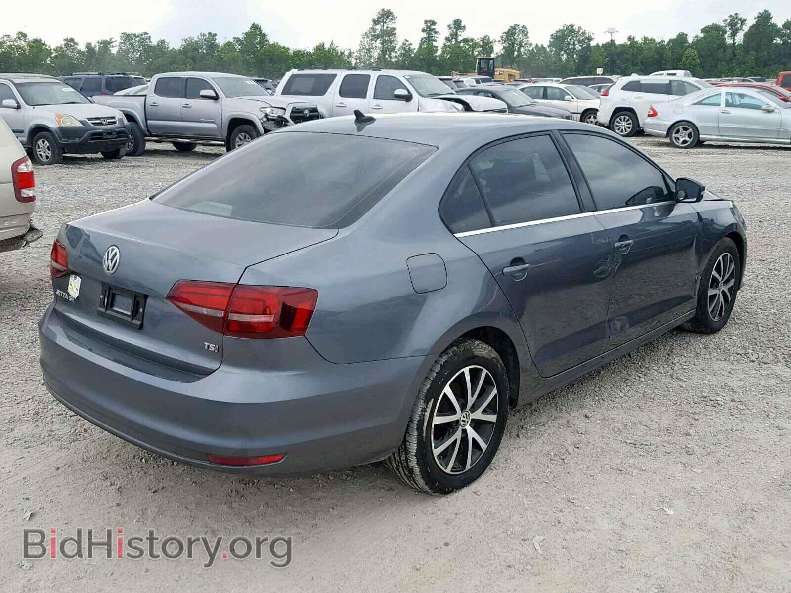 2017 VOLKSWAGEN JETTA - VIN: 3VWDB7AJ9HM357579 - Фото 4