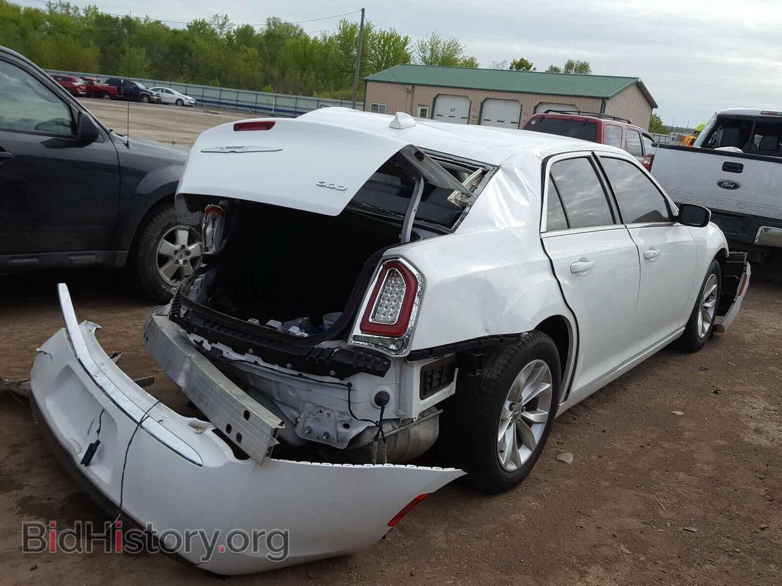 2015 CHRYSLER 300 - VIN: 2C3CCAAG1FH815516 - Фото 4