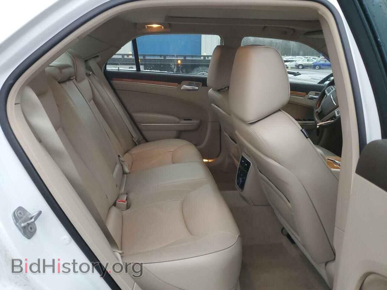2014 CHRYSLER 300 - VIN: 2C3CCAKT1EH303989 - Фото 10
