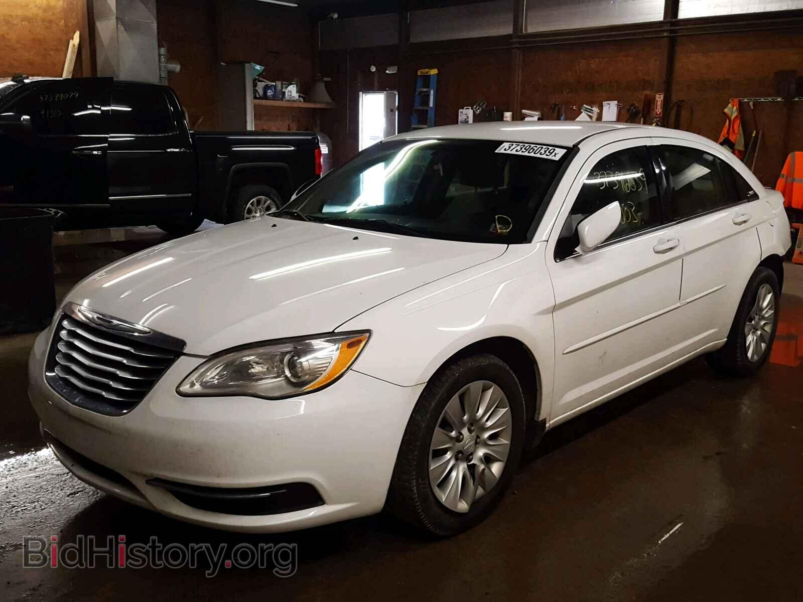 2013 CHRYSLER 200 - VIN: 1C3CCBAB0DN604676 - Photo 2