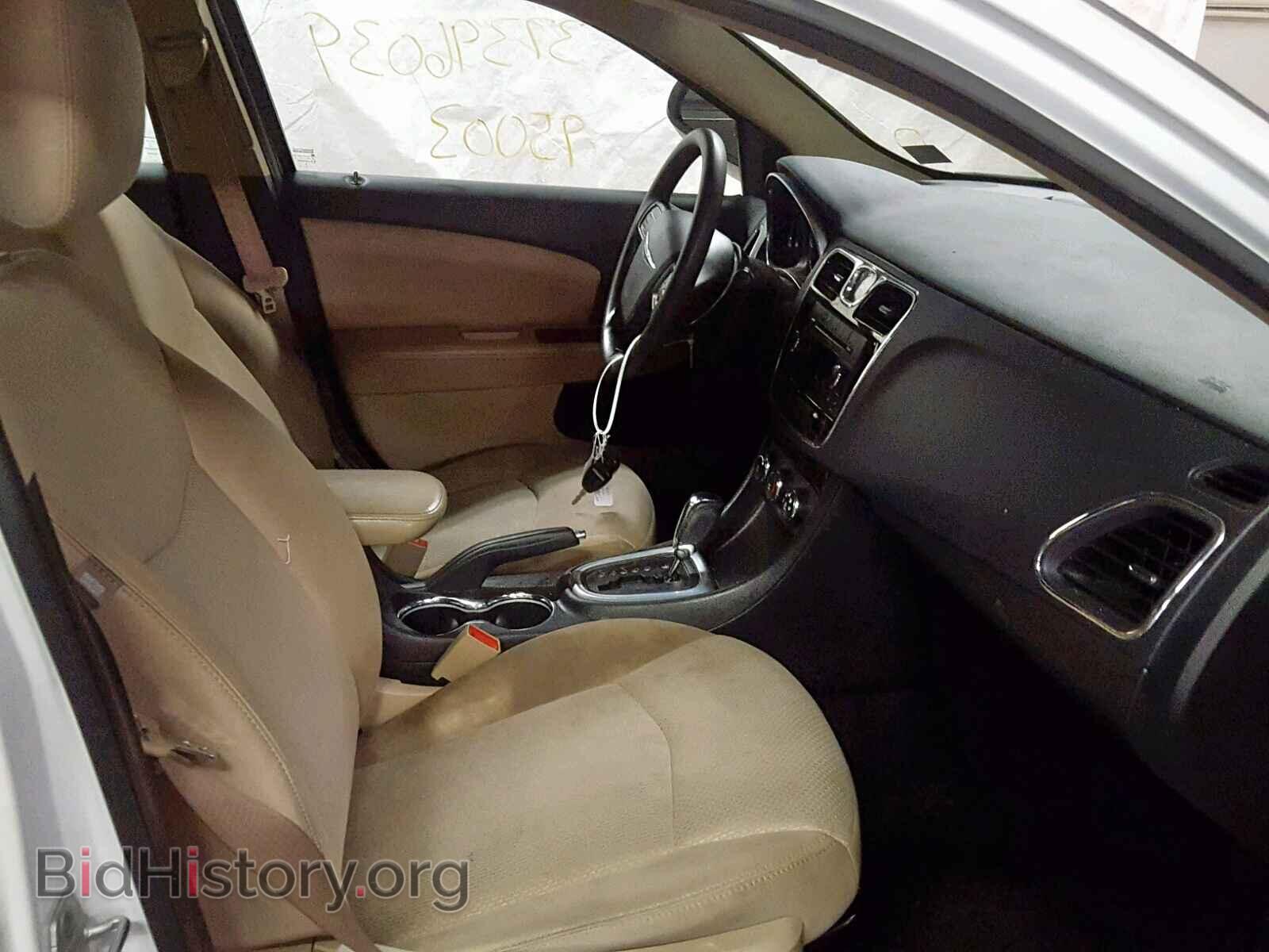 2013 CHRYSLER 200 - VIN: 1C3CCBAB0DN604676 - Photo 5