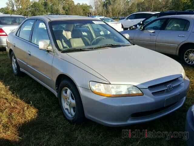 Photo 1HGCG1659XA011909 - HONDA ACCORD 1999