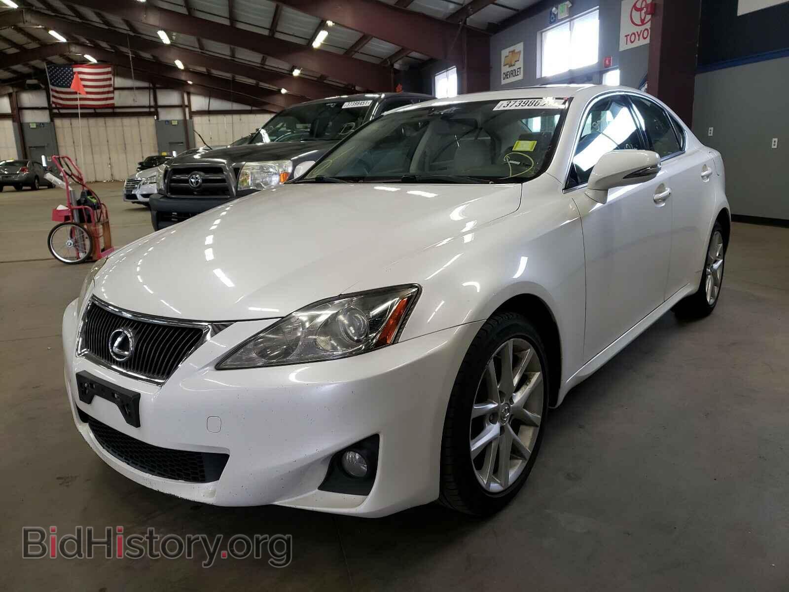 2013 LEXUS IS - VIN: JTHCF5C28D5063666 - Photo 2