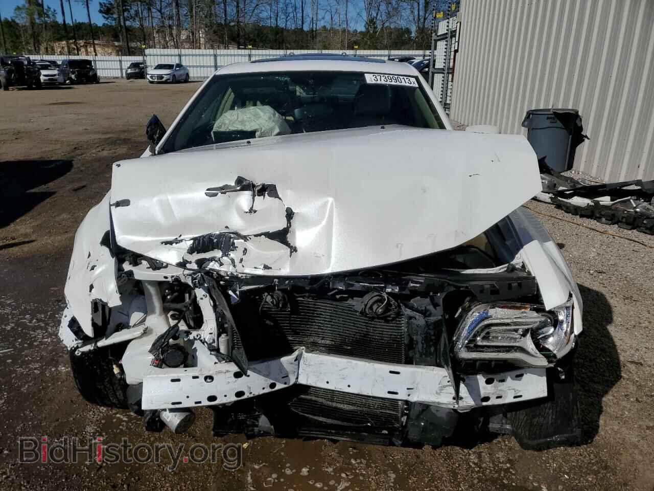 2014 CHRYSLER 300 - VIN: 2C3CCAAG3EH377712 - Фото 5