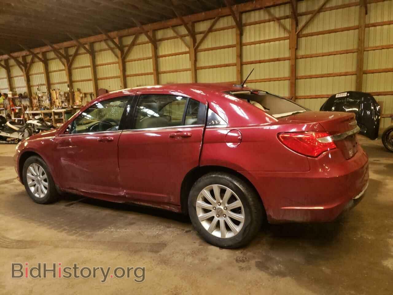 2013 CHRYSLER 200 - VIN: 1C3CCBBB3DN577410 - Фото 2