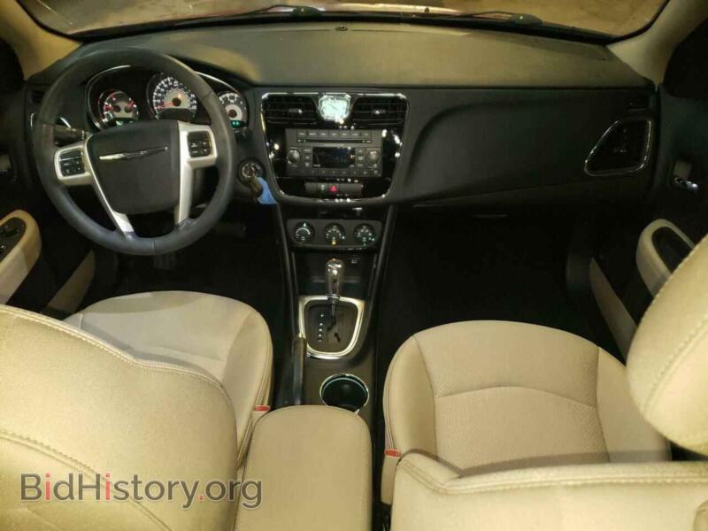 2013 Chrysler 200 (VIN 1C3CCBBB3DN577410) — фото 8 из 12