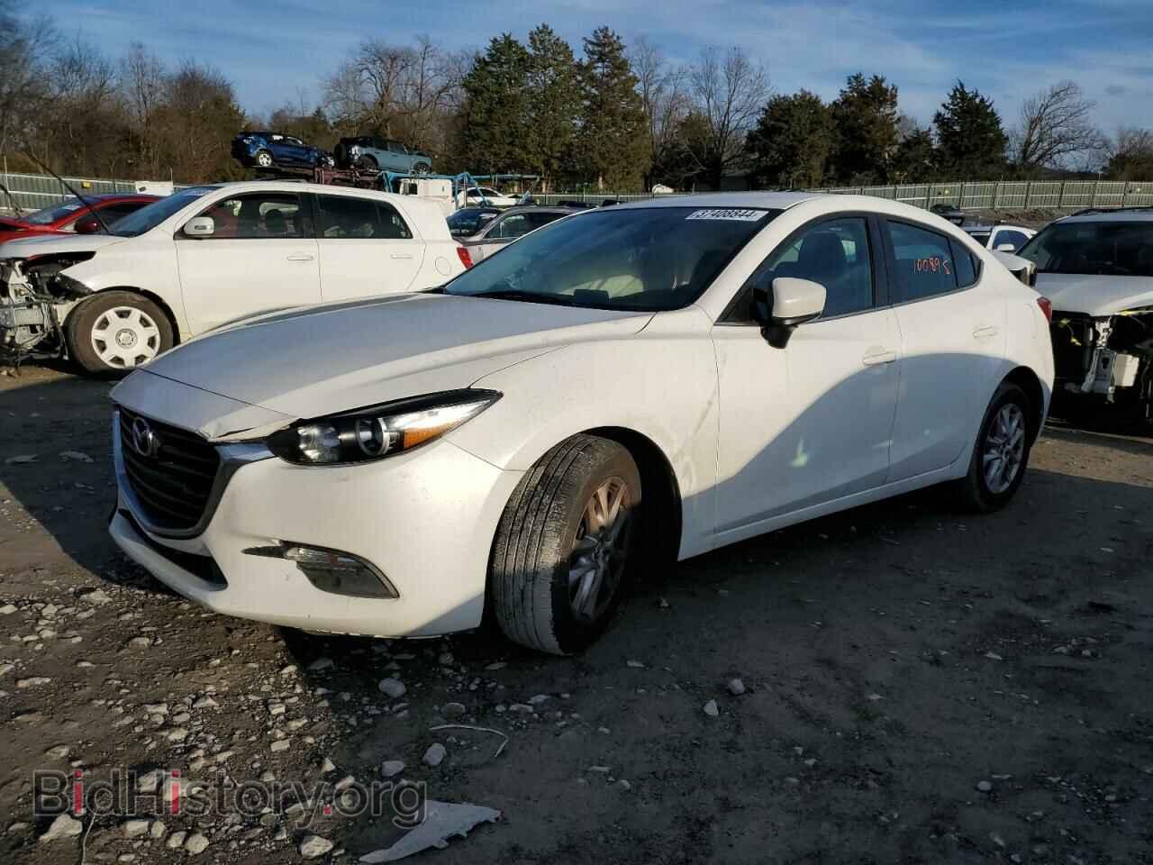 Фотография 3MZBN1U78HM133909 - MAZDA 3 2017