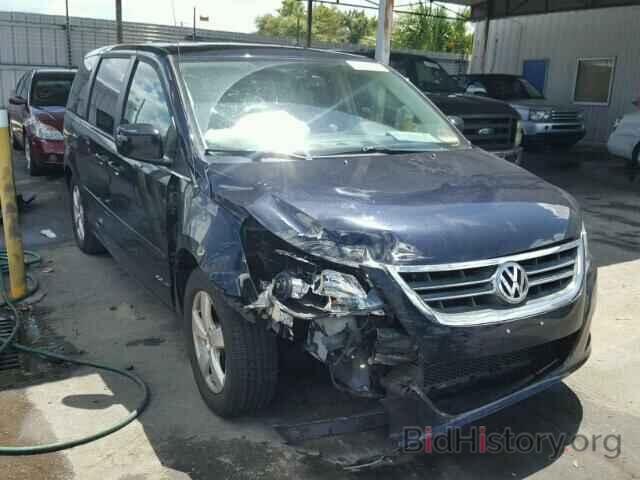 Photo 2V4RW5DX9AR316164 - VOLKSWAGEN ROUTAN 2010