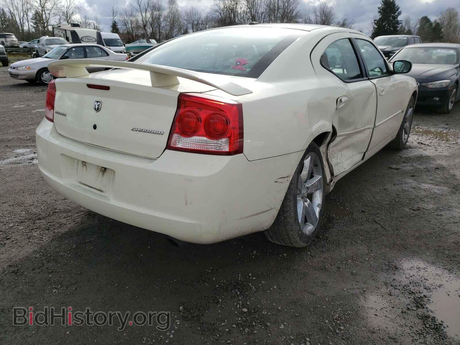 2010 DODGE CHARGER - VIN: 2B3CA9CV2AH304838 - Фото 4