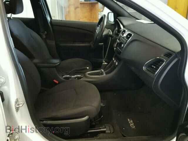 2012 CHRYSLER 200 - VIN: 1C3CCBAB0CN223960 - Фото 5
