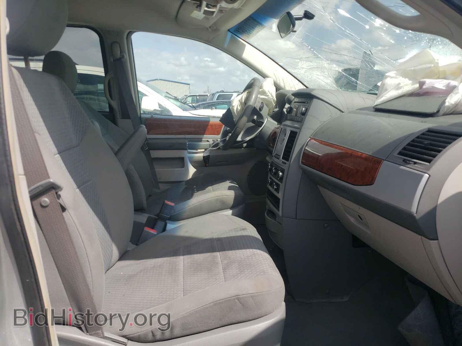 2009 CHRYSLER MINIVAN - VIN: 2A8HR54169R558004 - Фото 5