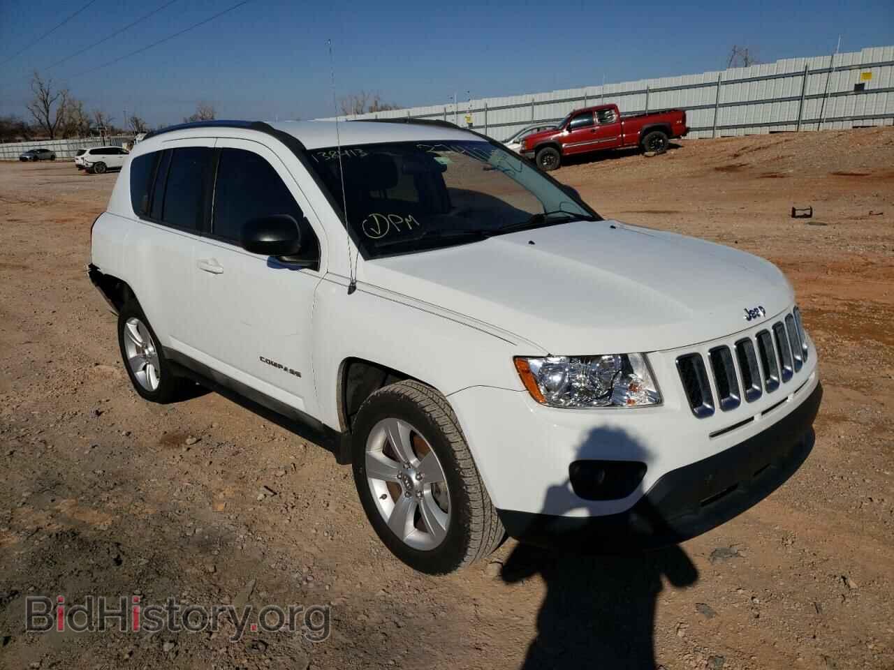 Photo 1J4NT1FAXBD138413 - JEEP COMPASS 2011