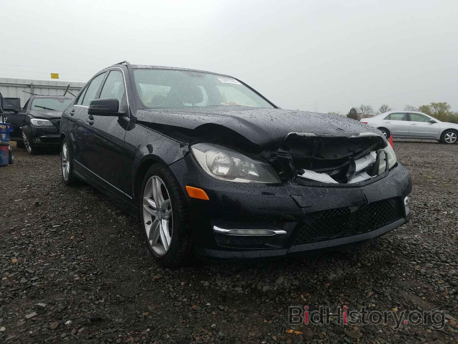 Photo WDDGF4HB7DR264883 - MERCEDES-BENZ C CLASS 2013