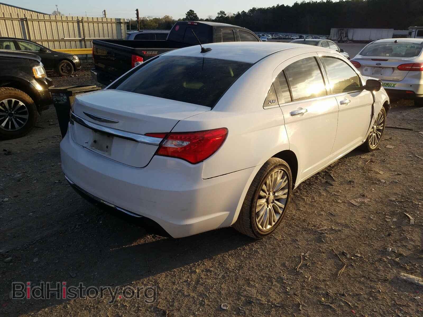 2012 CHRYSLER 200 - VIN: 1C3CCBCB1CN211250 - Фото 4