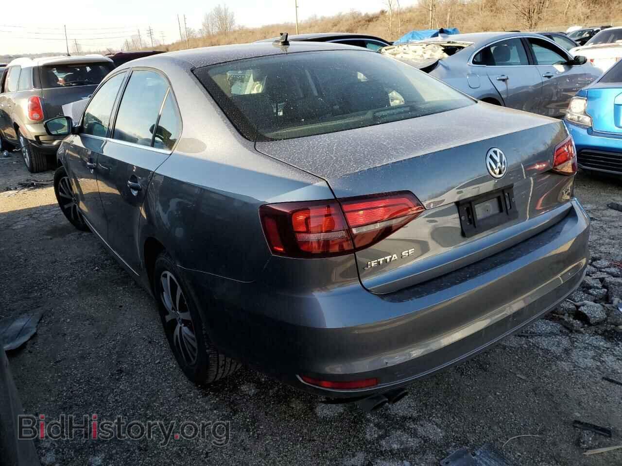 2017 VOLKSWAGEN JETTA - VIN: 3VWDB7AJ1HM352229 - Фото 2