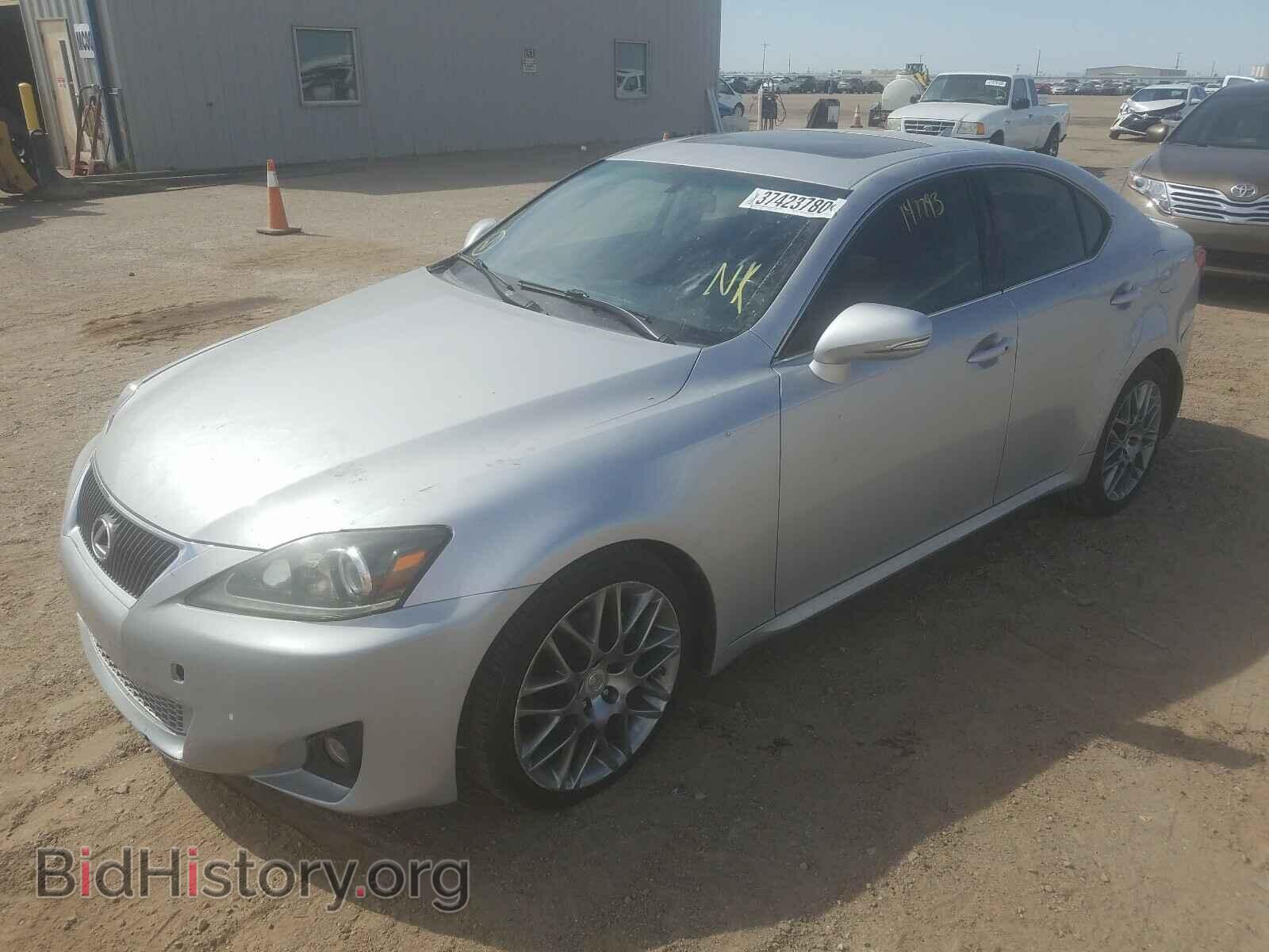 2011 LEXUS IS - VIN: JTHBF5C23B5148262 - Photo 2