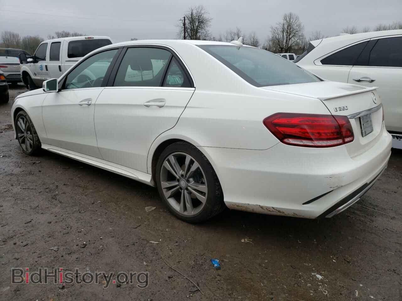 2014 MERCEDES-BENZ E-CLASS - VIN: WDDHF8JB7EB063775 - Фото 2