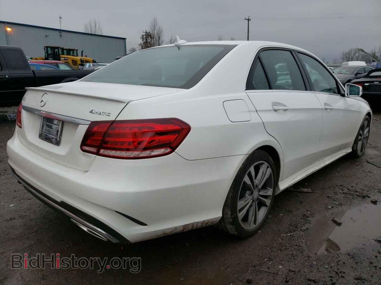 2014 MERCEDES-BENZ E-CLASS - VIN: WDDHF8JB7EB063775 - Фото 3
