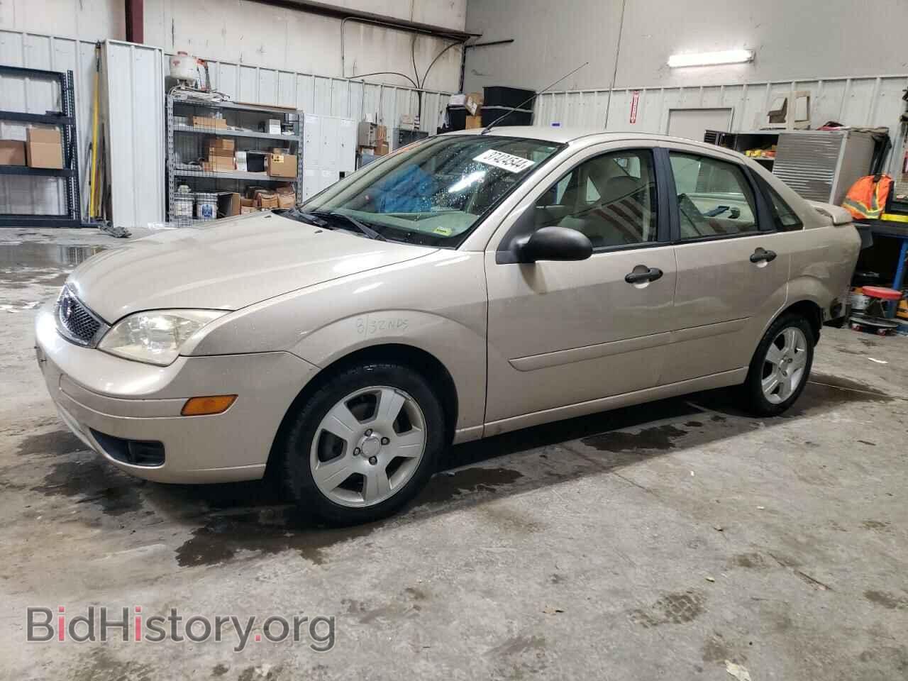 Фотография 1FAFP34N26W103252 - FORD FOCUS 2006