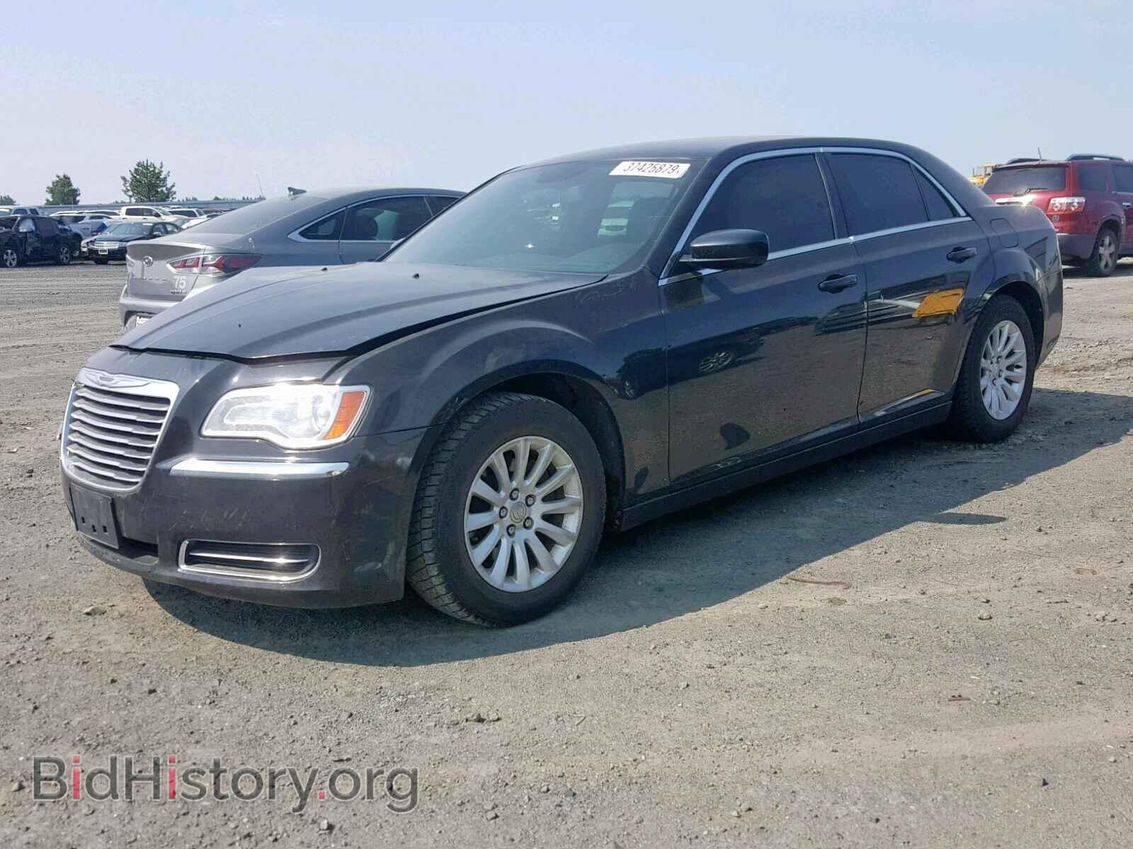2013 CHRYSLER 300 - VIN: 2C3CCAAG1DH595100 - Фото 2