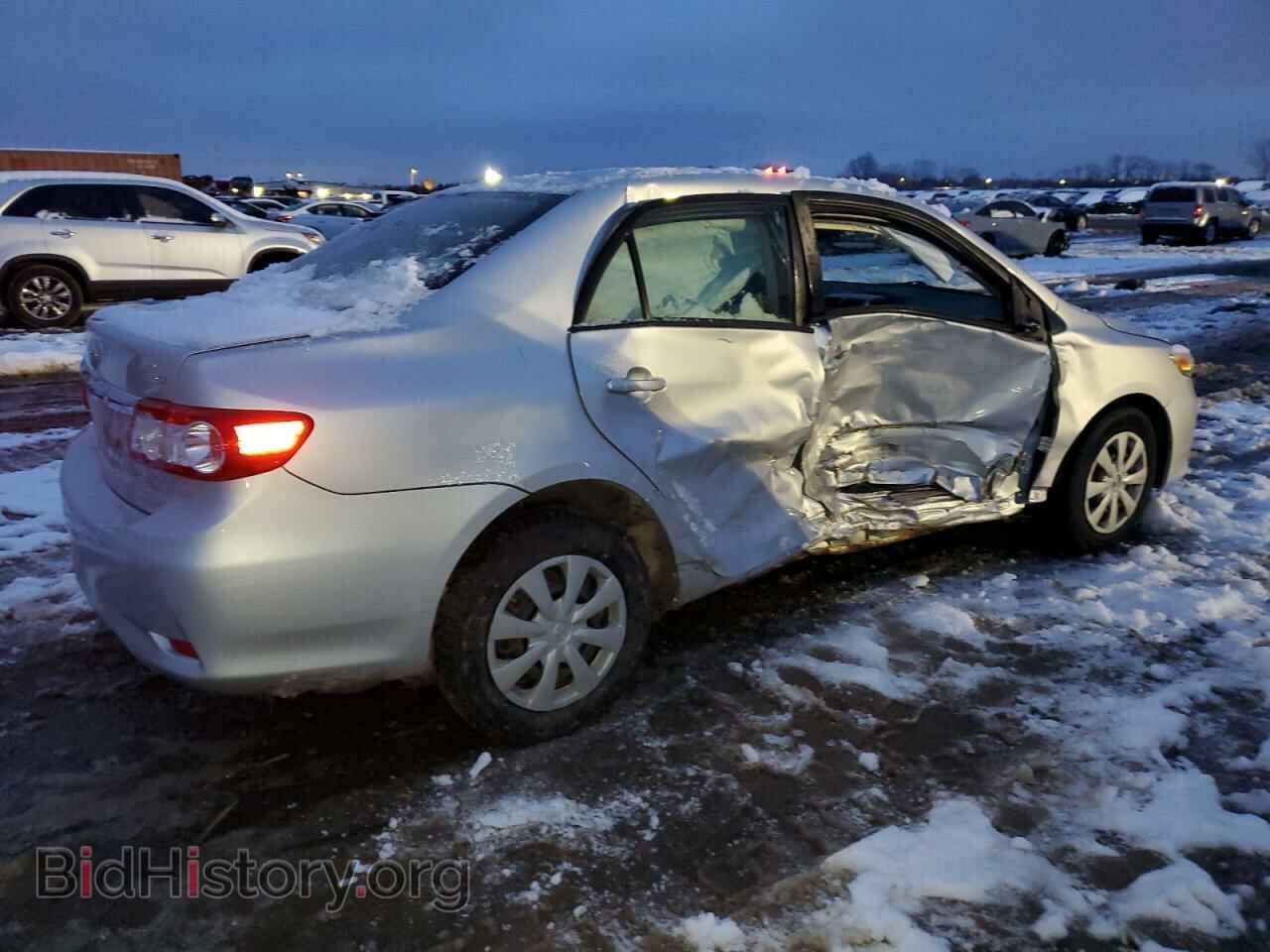 2011 TOYOTA COROLLA - VIN: JTDBU4EE2B9135908 - Фото 3
