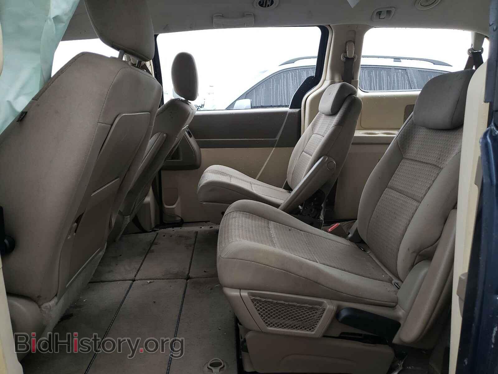 2008 CHRYSLER MINIVAN - VIN: 2A8HR54P98R655717 - Фото 6