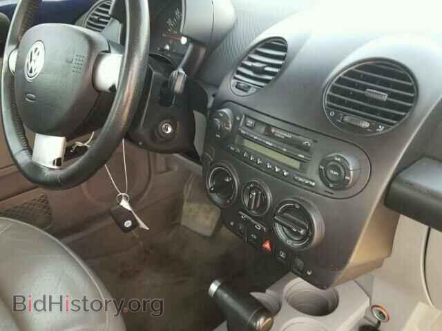 2000 VOLKSWAGEN BEETLE - VIN: 3VWDD21C3YM495603 - Фото 9