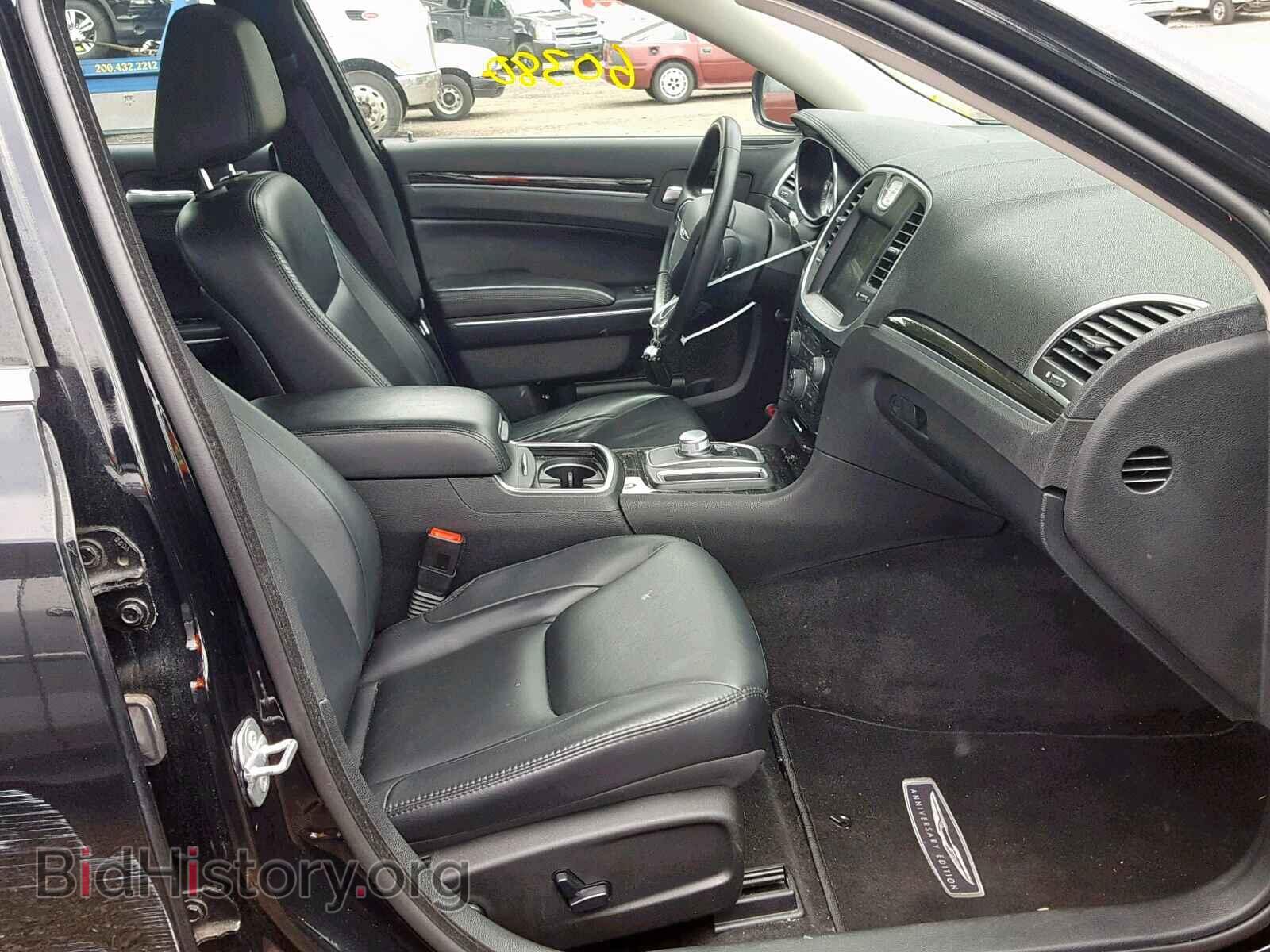 2016 CHRYSLER 300 - VIN: 2C3CCAAG6GH142076 - Фото 5