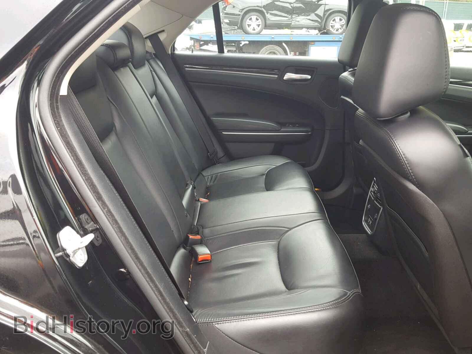 2016 CHRYSLER 300 - VIN: 2C3CCAAG6GH142076 - Фото 6