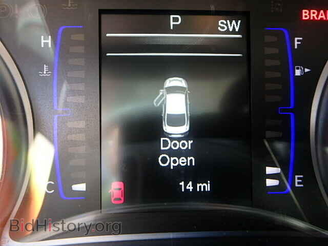 2016 CHRYSLER 200 - VIN: 1C3CCCAB5GN117726 - Фото 8