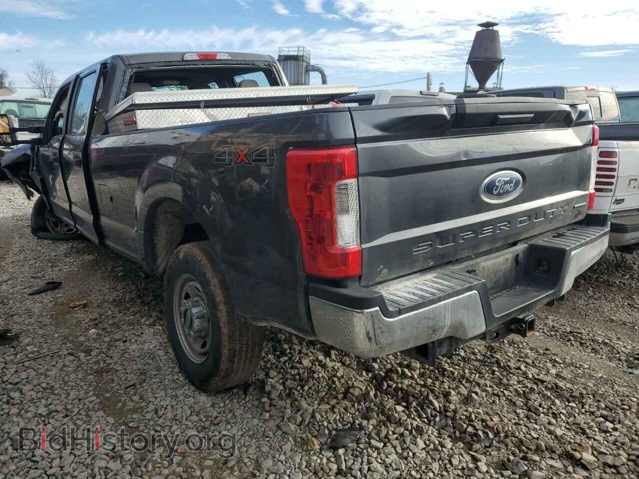 2017 FORD All Models - VIN: 1FT7W2B65HEB13452 - Фото 2
