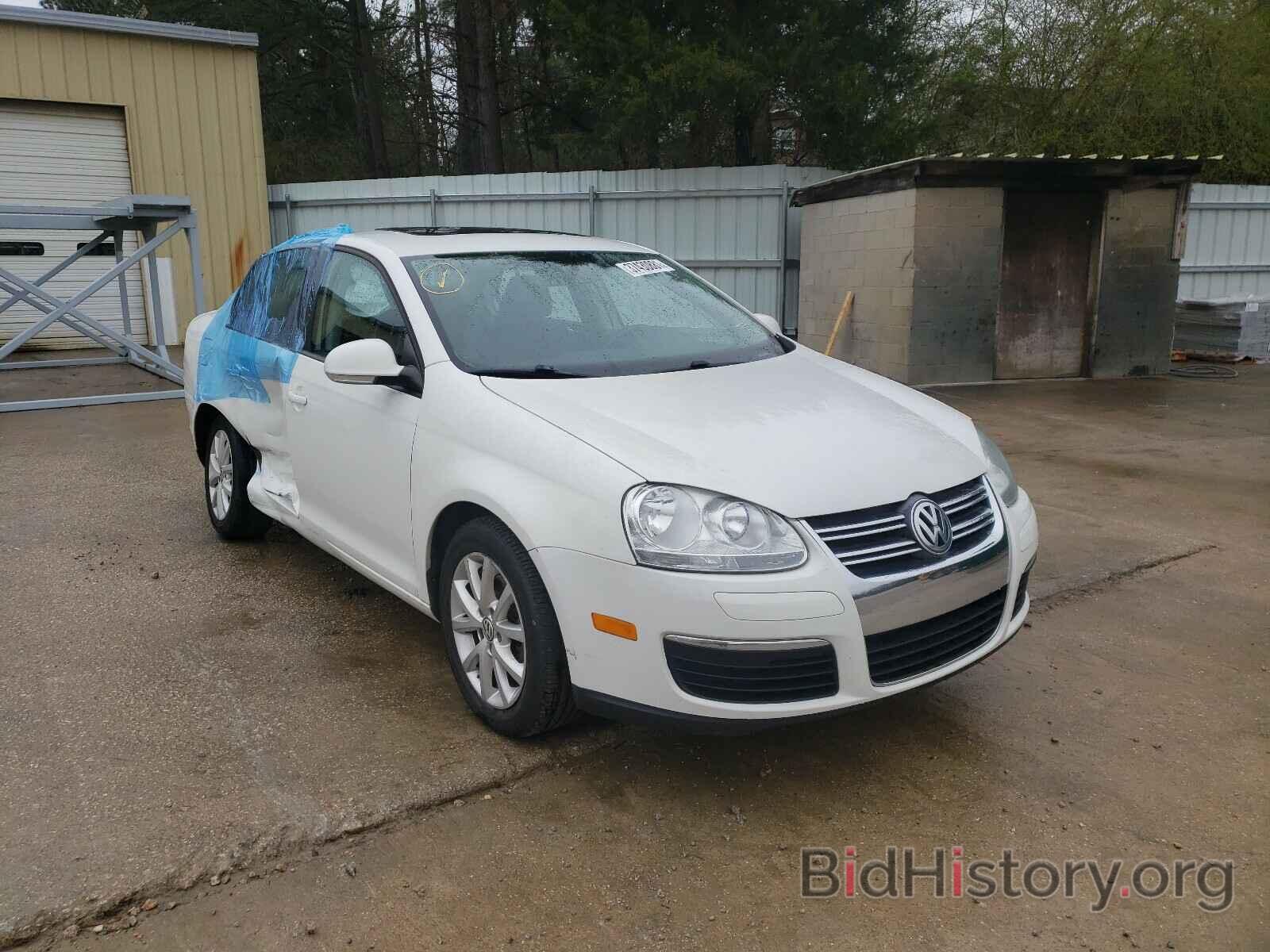 Фотография 3VWRX7AJ2AM147922 - VOLKSWAGEN JETTA 2010