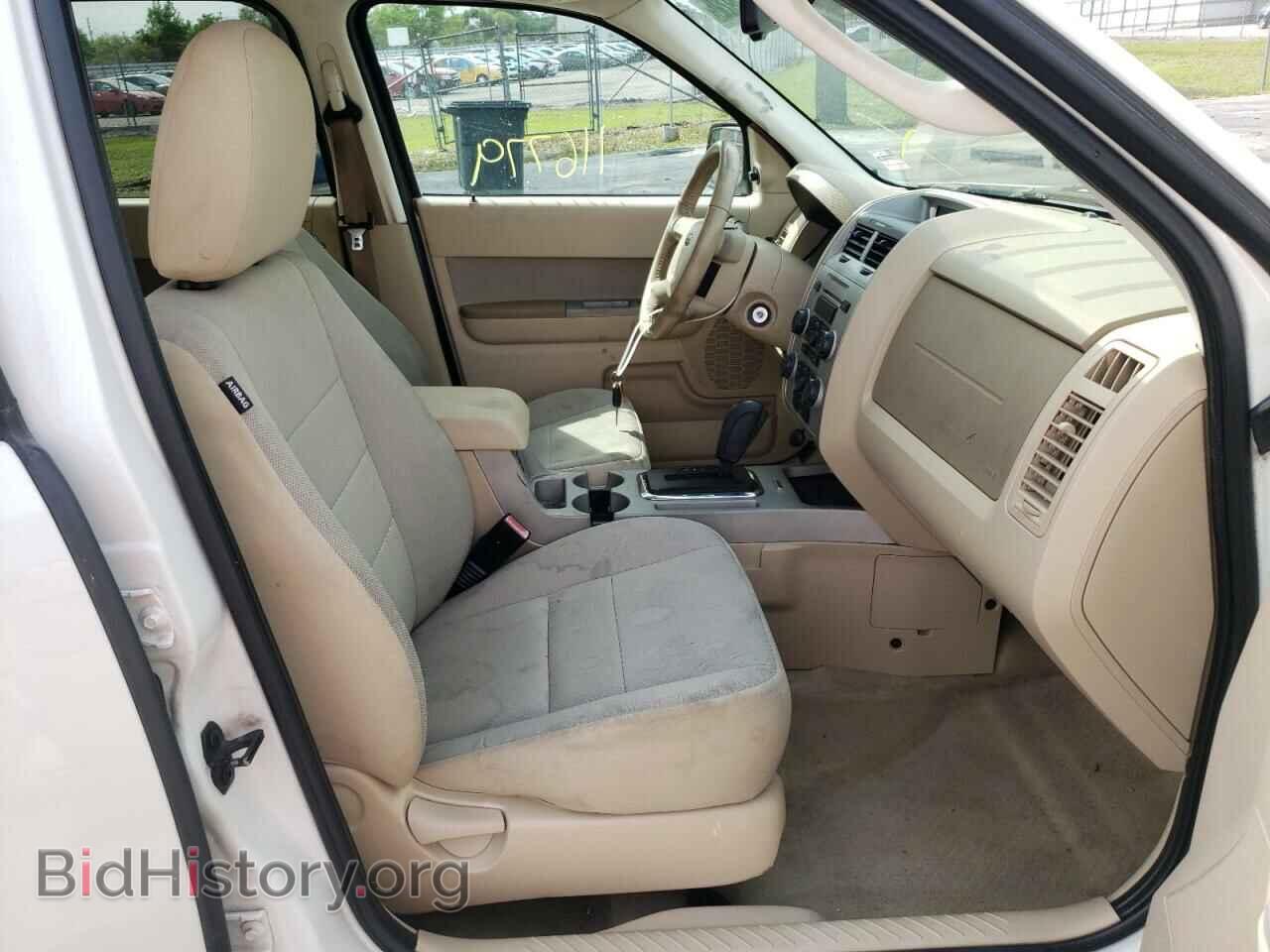 2011 FORD ESCAPE - VIN: 1FMCU0D75BKA19719 - Фото 5