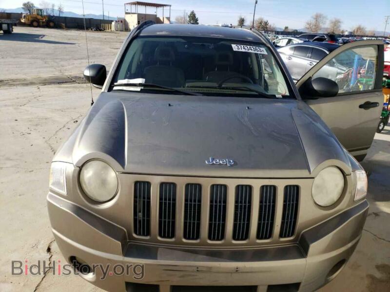2008 Jeep COMPASS (VIN 1J8FT47W58D730650) — фото 5 из 13