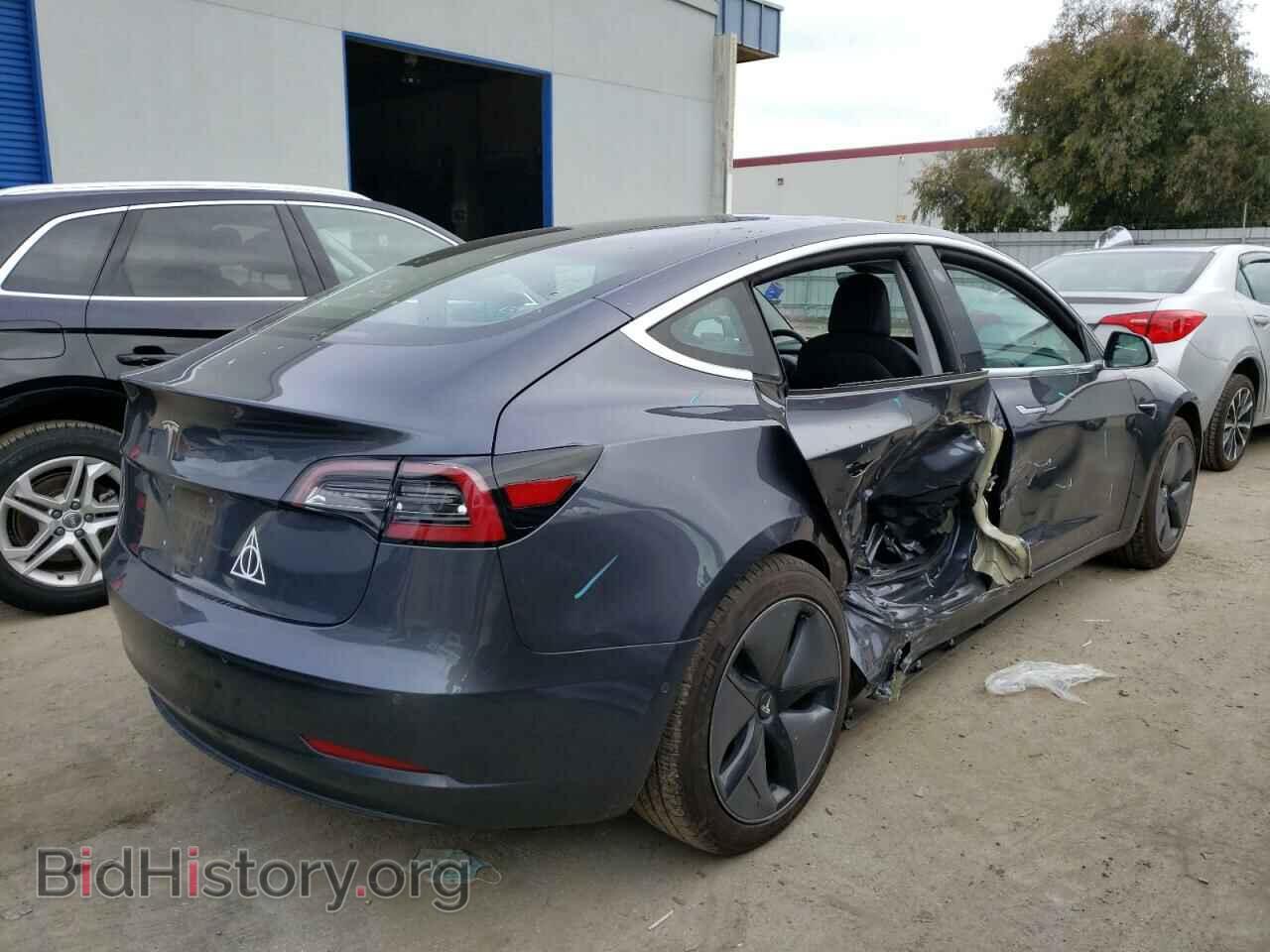 2018 TESLA MODEL 3 - VIN: 5YJ3E1EA6JF157928 - Фото 3