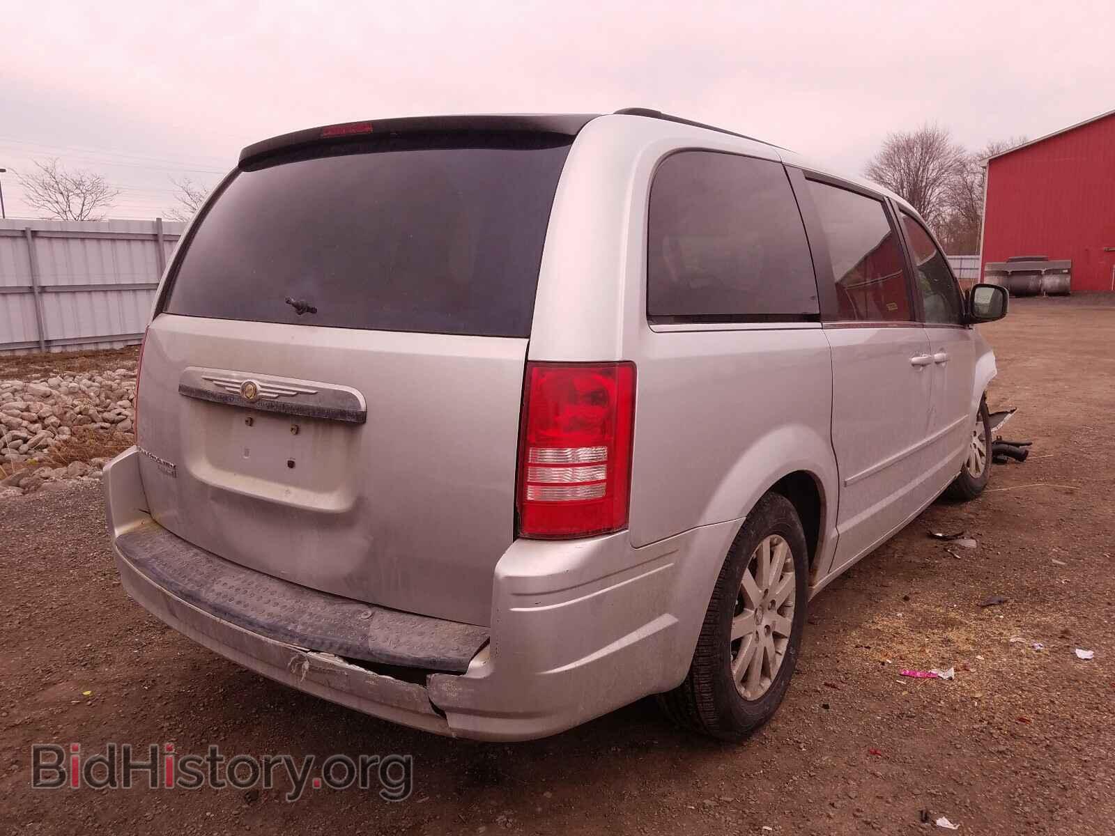 2008 CHRYSLER MINIVAN - VIN: 2A8HR54P38R842547 - Фото 4
