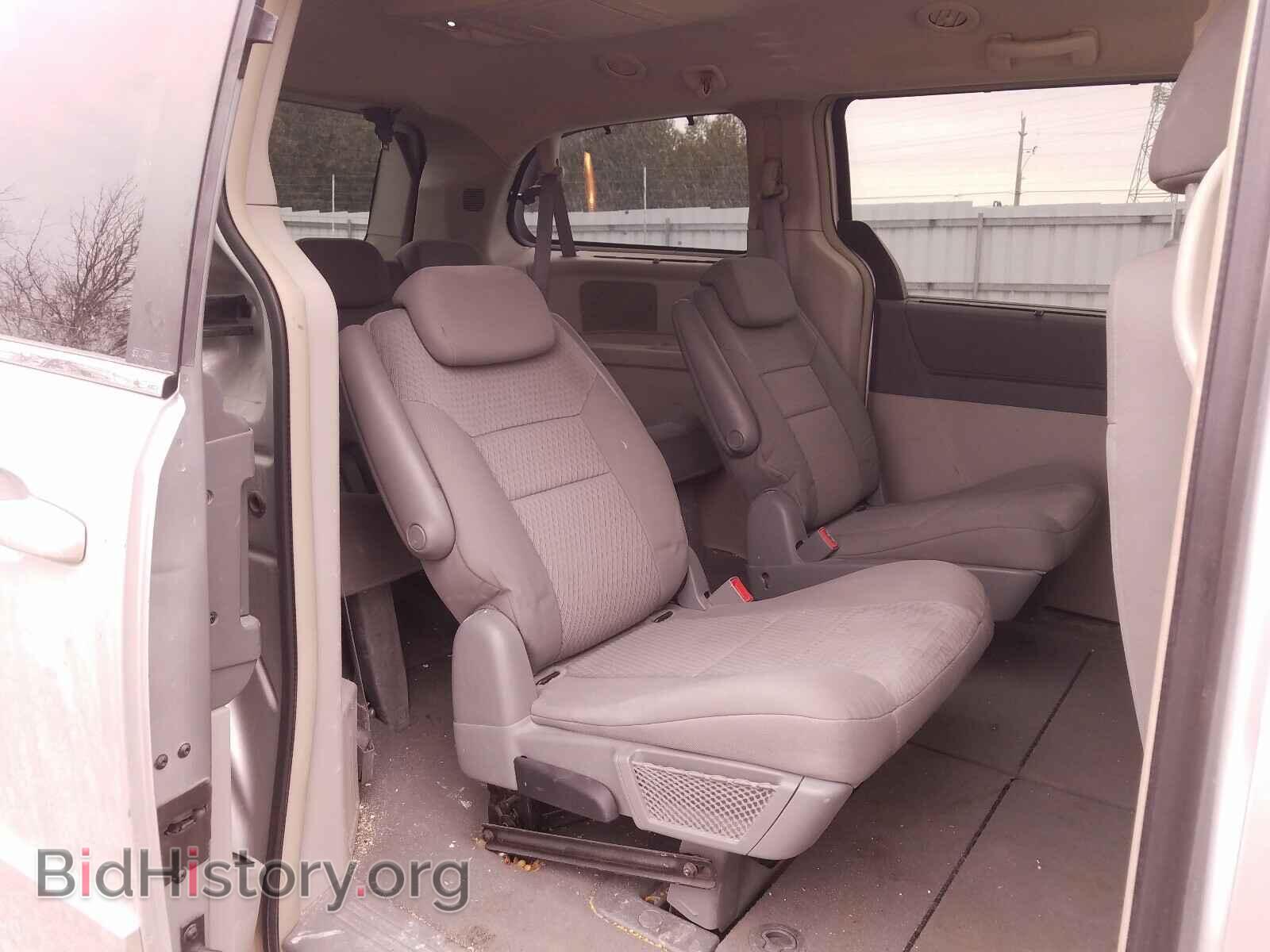2008 CHRYSLER MINIVAN - VIN: 2A8HR54P38R842547 - Фото 6