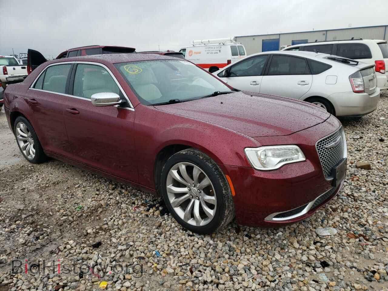 2019 CHRYSLER 300 - VIN: 2C3CCAAG8KH727038 - Фото 4