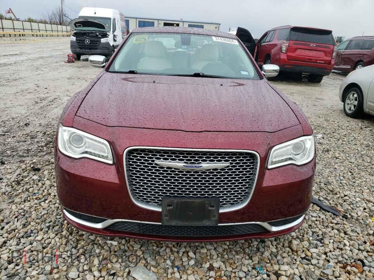 2019 CHRYSLER 300 - VIN: 2C3CCAAG8KH727038 - Фото 5