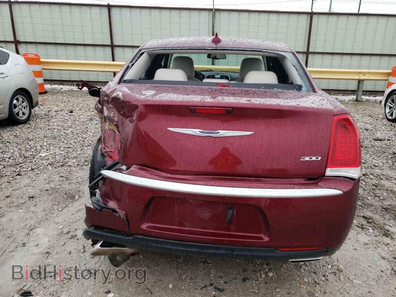 2019 CHRYSLER 300 - VIN: 2C3CCAAG8KH727038 - Фото 6