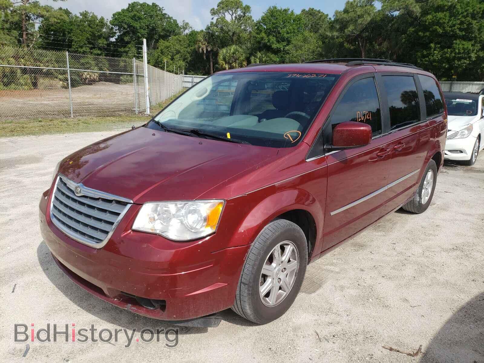 2010 CHRYSLER MINIVAN - VIN: 2A4RR5D1XAR258993 - Фото 2