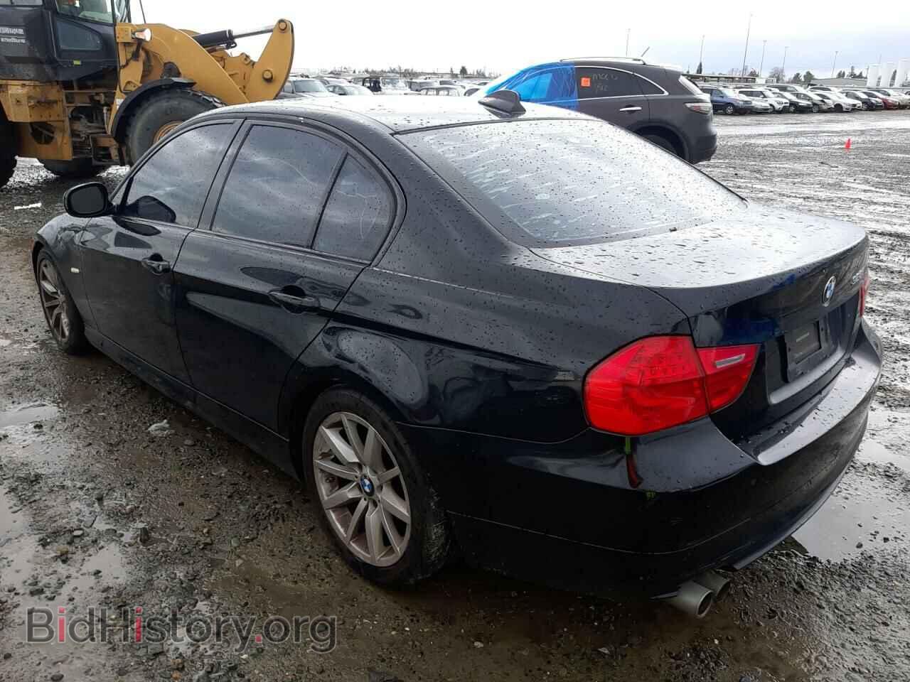 2011 BMW 3 SERIES - VIN: WBAPH5C58BA441879 - Фото 2