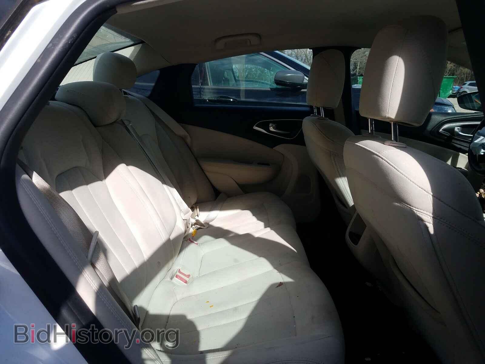 2015 CHRYSLER 200 - VIN: 1C3CCCAB6FN692626 - Фото 6