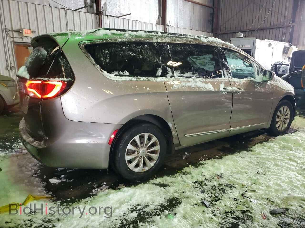 2017 CHRYSLER PACIFICA - VIN: 2C4RC1BGXHR569311 - Фото 3