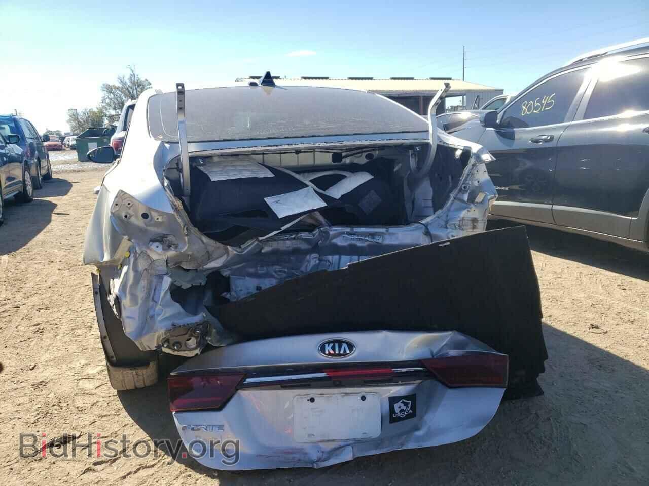 2019 KIA FORTE - VIN: 3KPF24AD4KE086579 - Фото 6